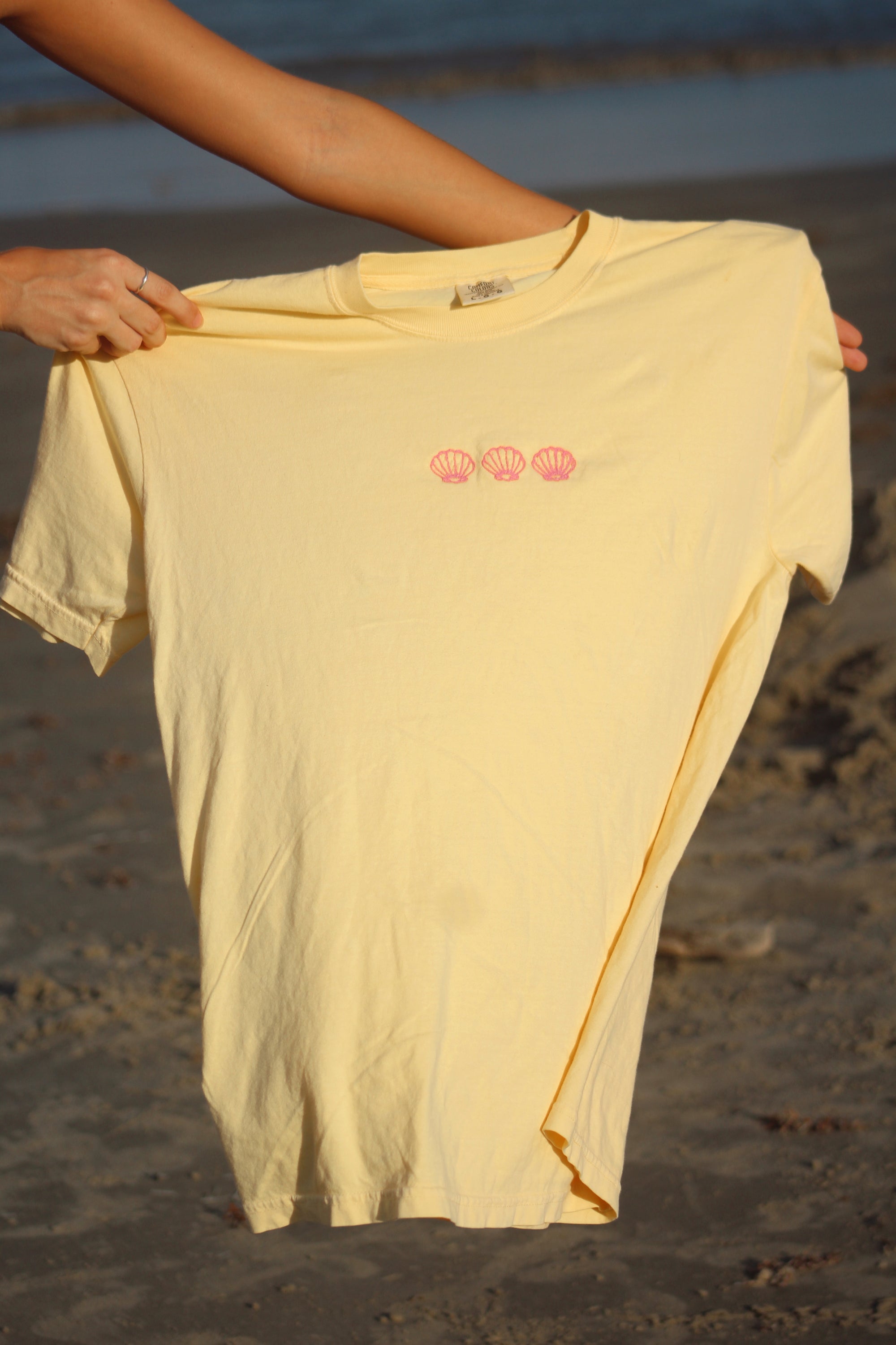 Seashell tee
